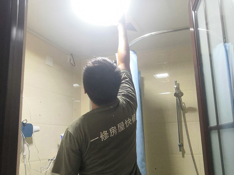 自己家沒電但別人家有電，家里沒電了但是沒跳閘，該怎么辦