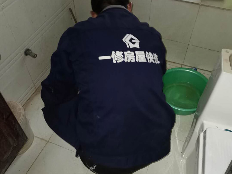 樓上漏水樓下如何補漏，樓上沒用水怎么